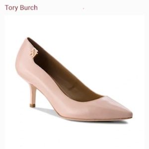 Tory Burch pale pink kitten heel pump (Size 7.5)